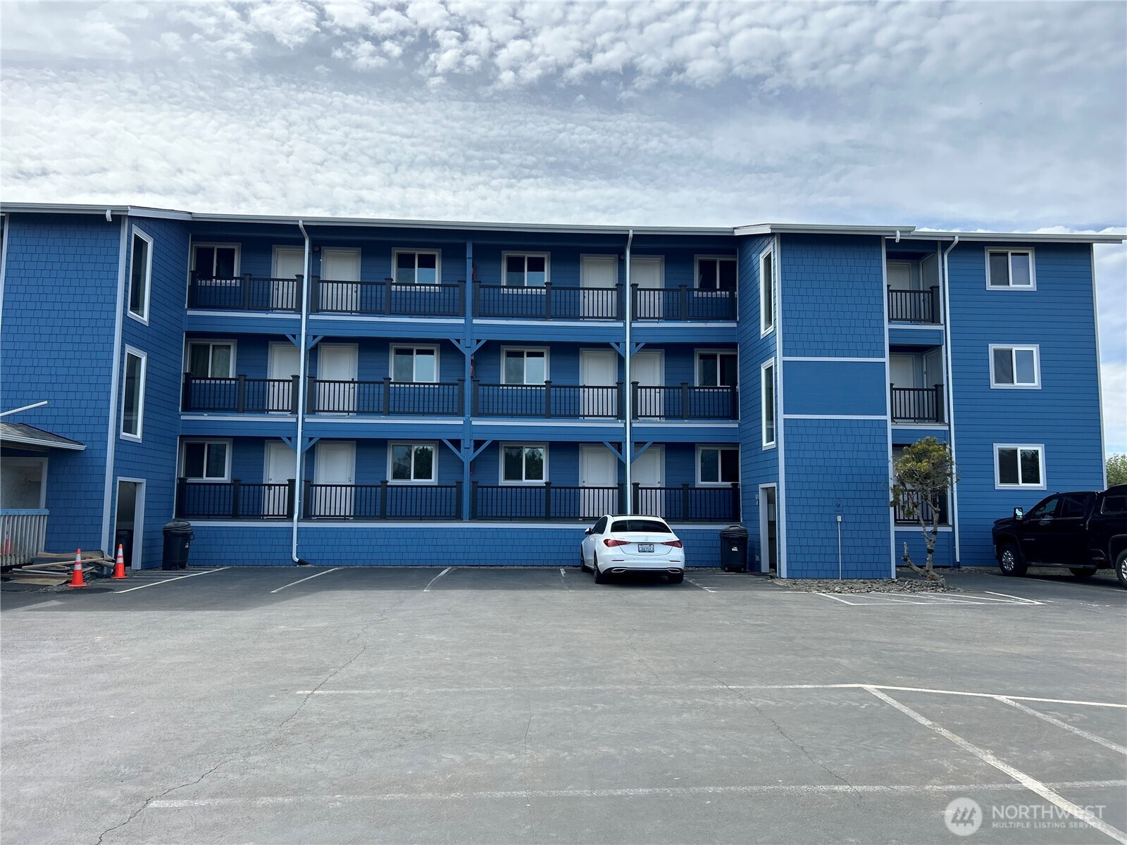 835 Ocean Shores Boulevard #208
