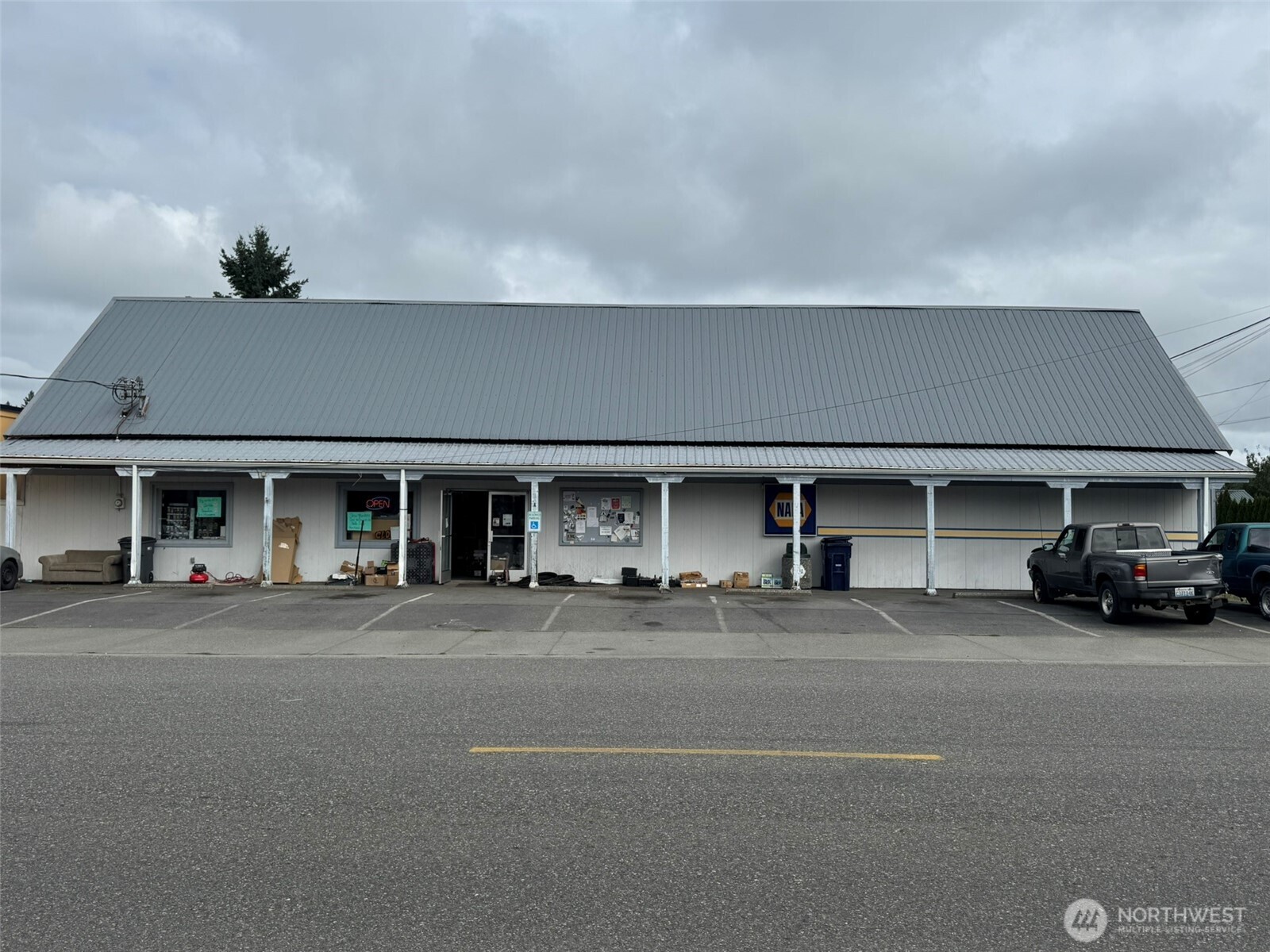 705 Emens Street