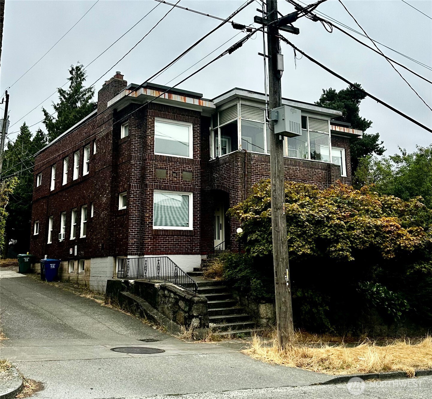 914 40th Street