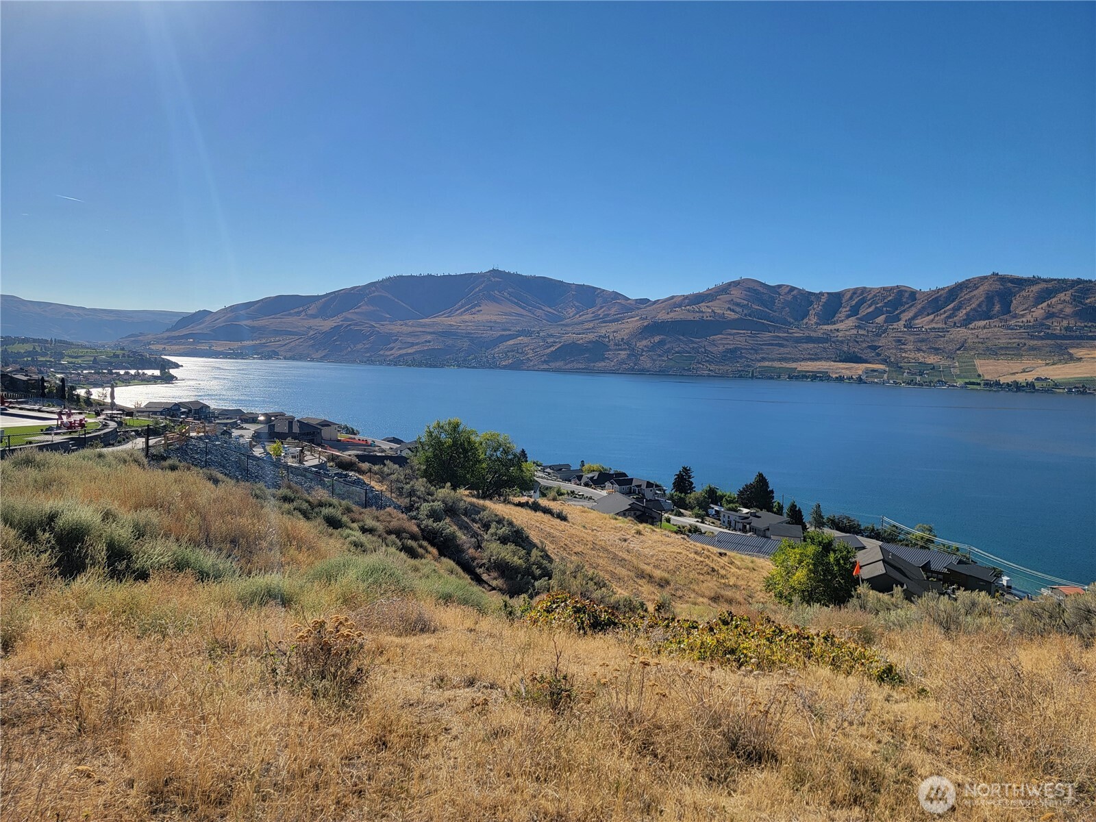 211 Viewland Way
