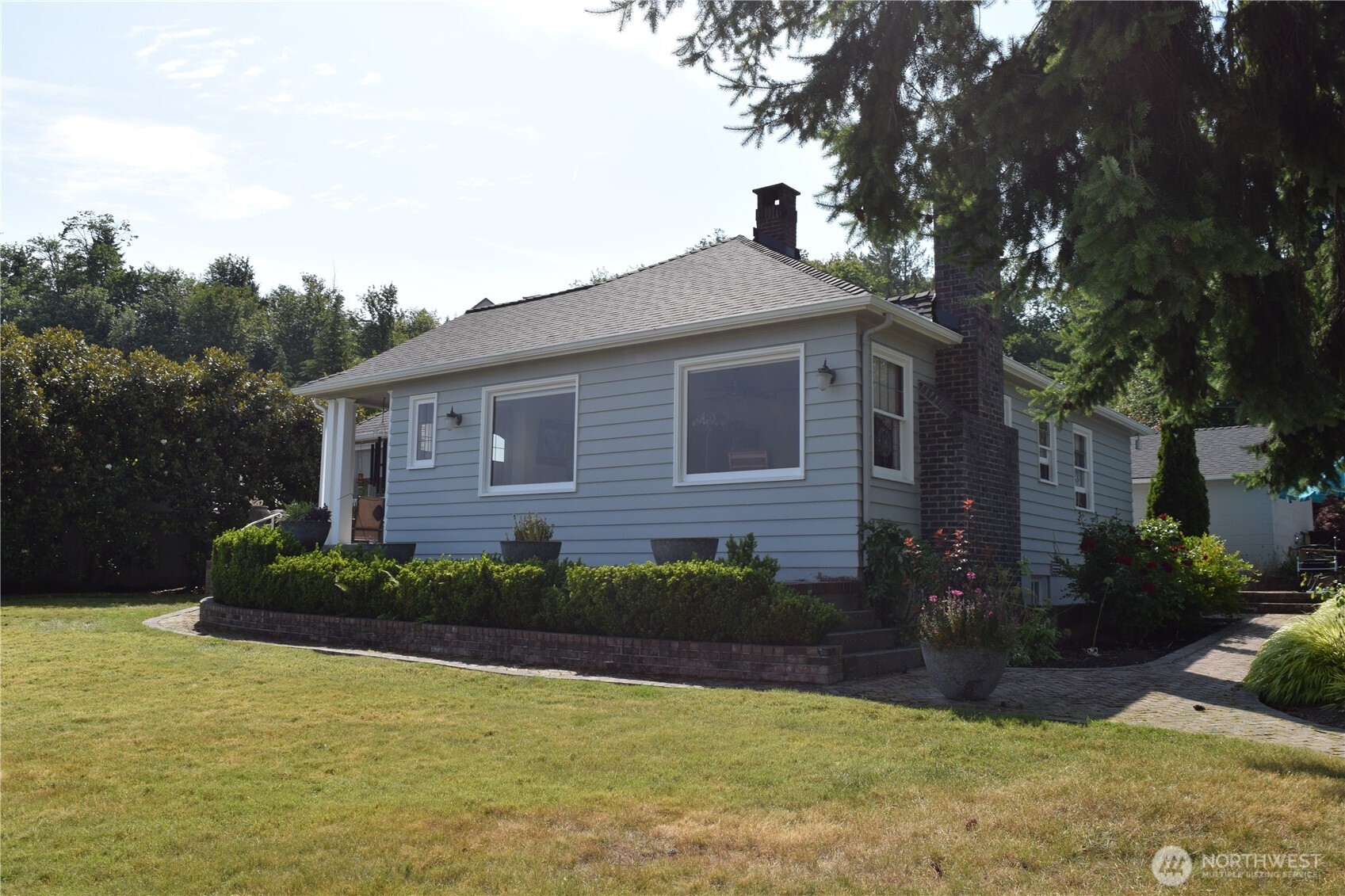 3538 Beach Drive