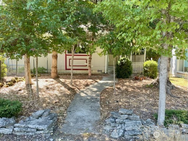 685 Morse Street