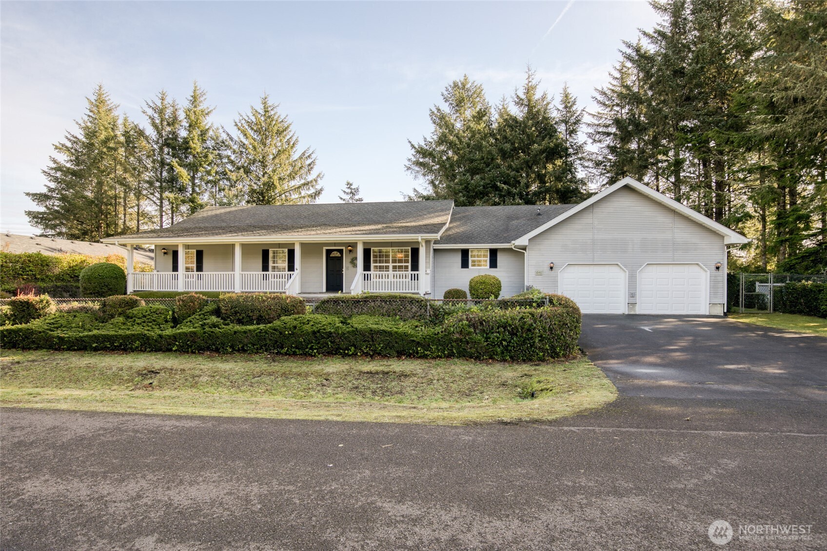 646 Woodland Loop