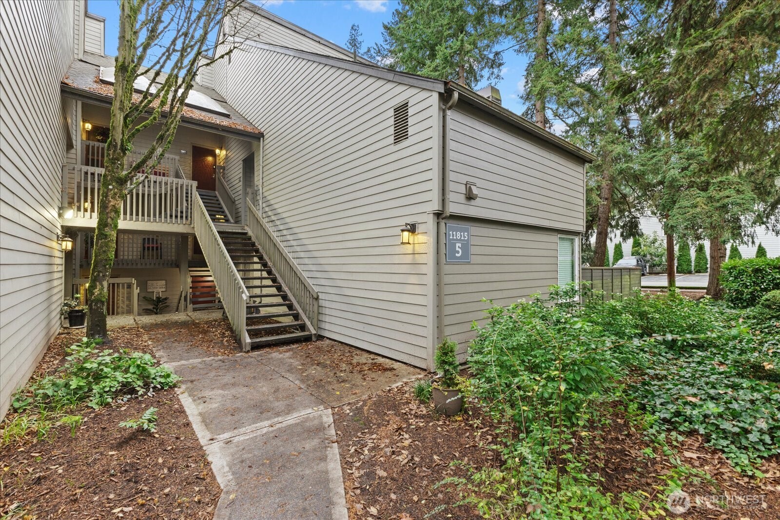11815 93rd Lane #203