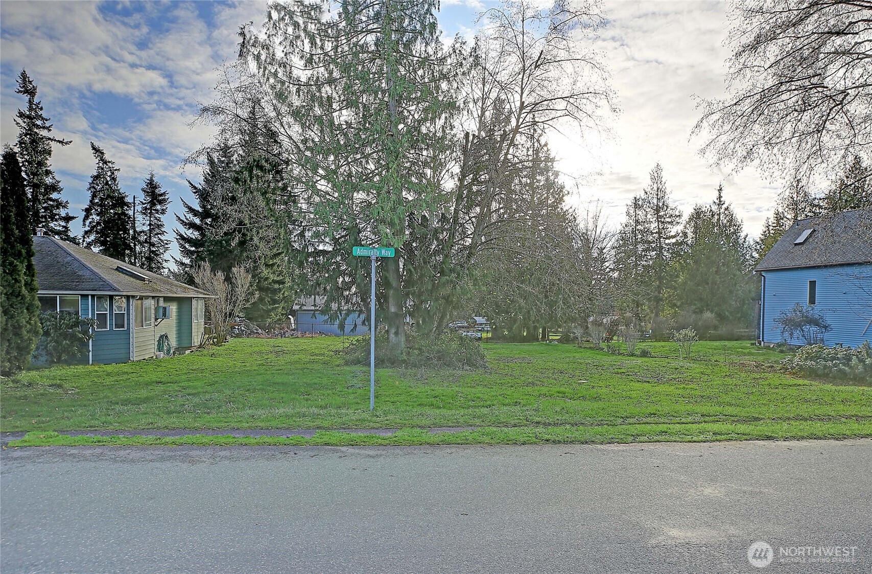 127 Admirality Way