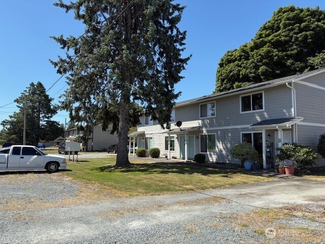 410 Murdock Street #6