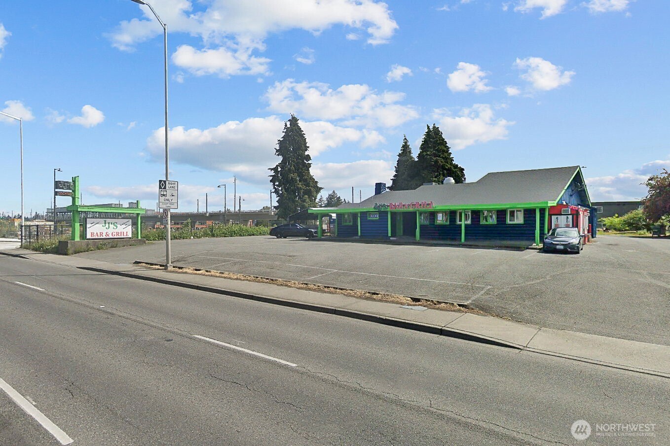 23826 Pacific Hwy