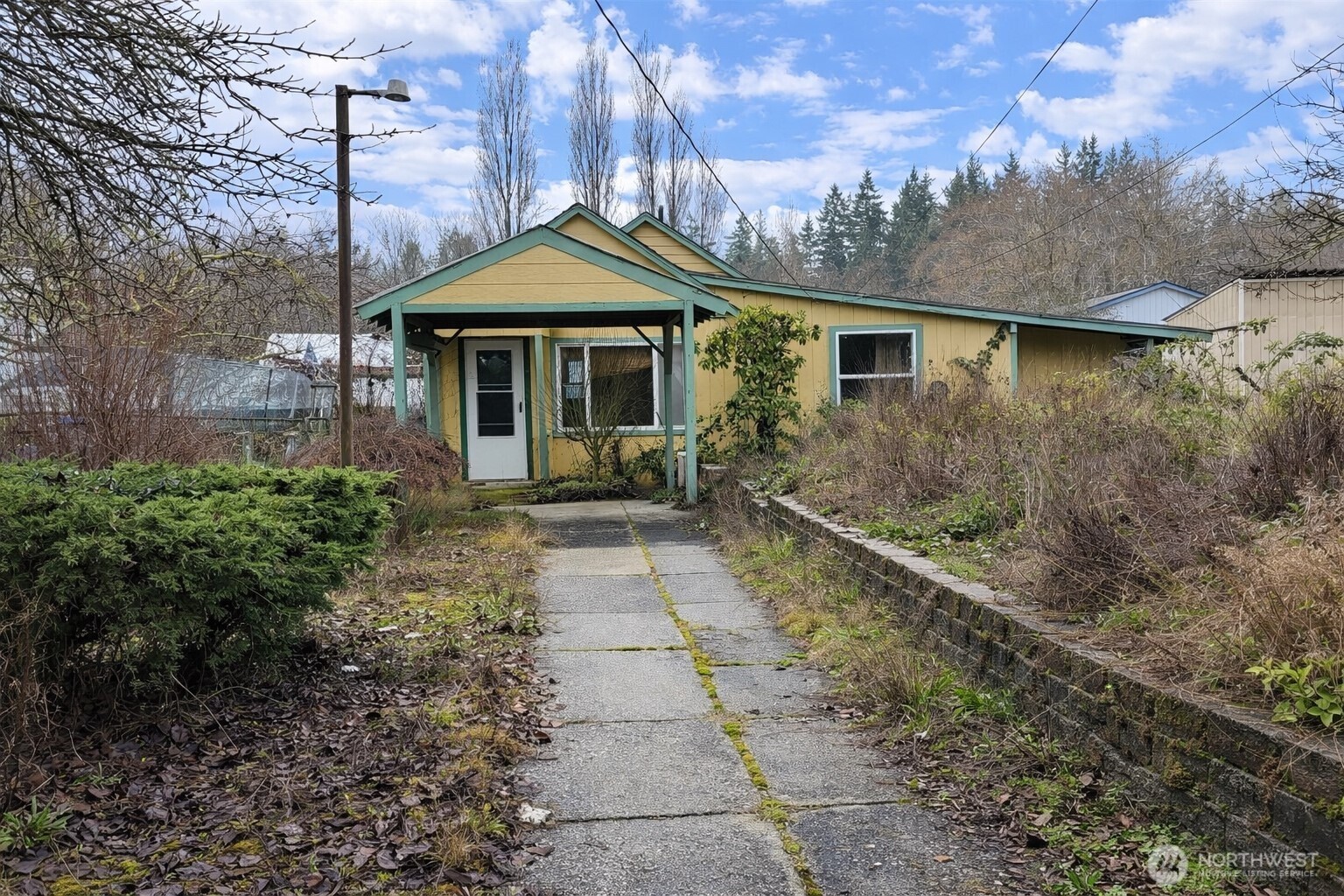 425 Sunnyhill Road