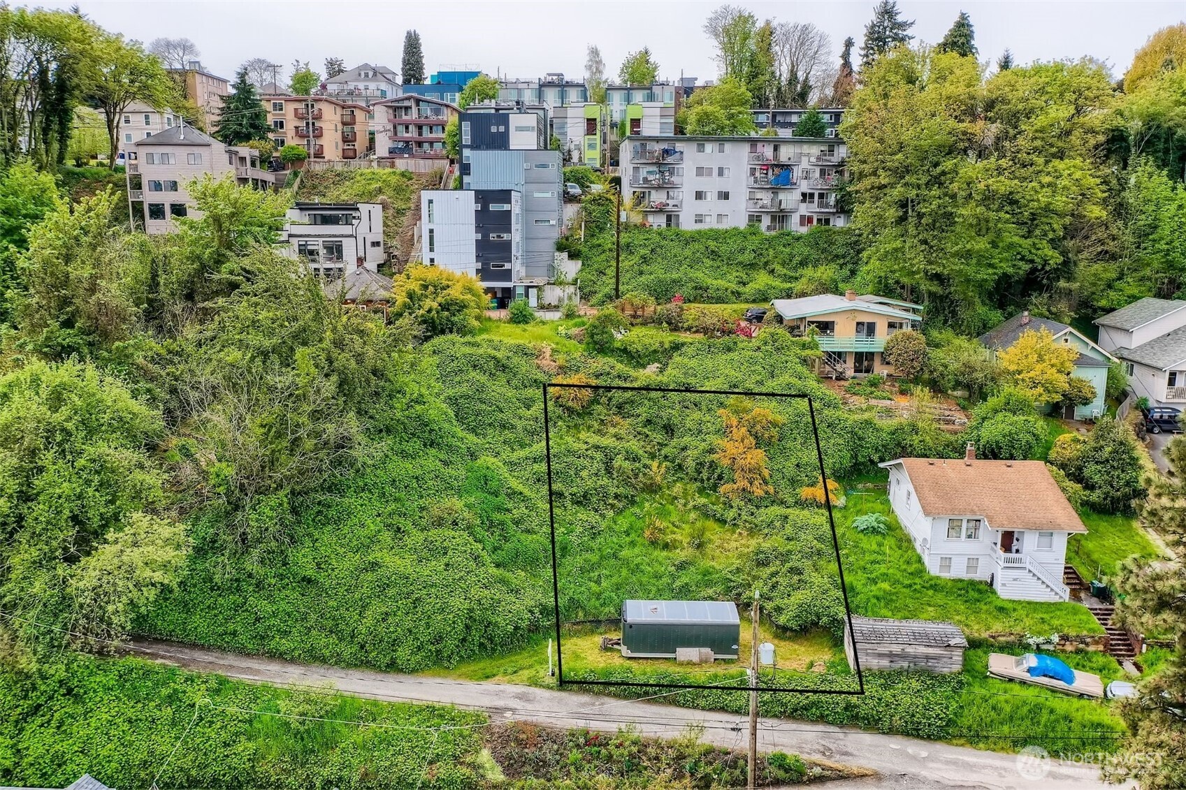 132 X 16th Avenue