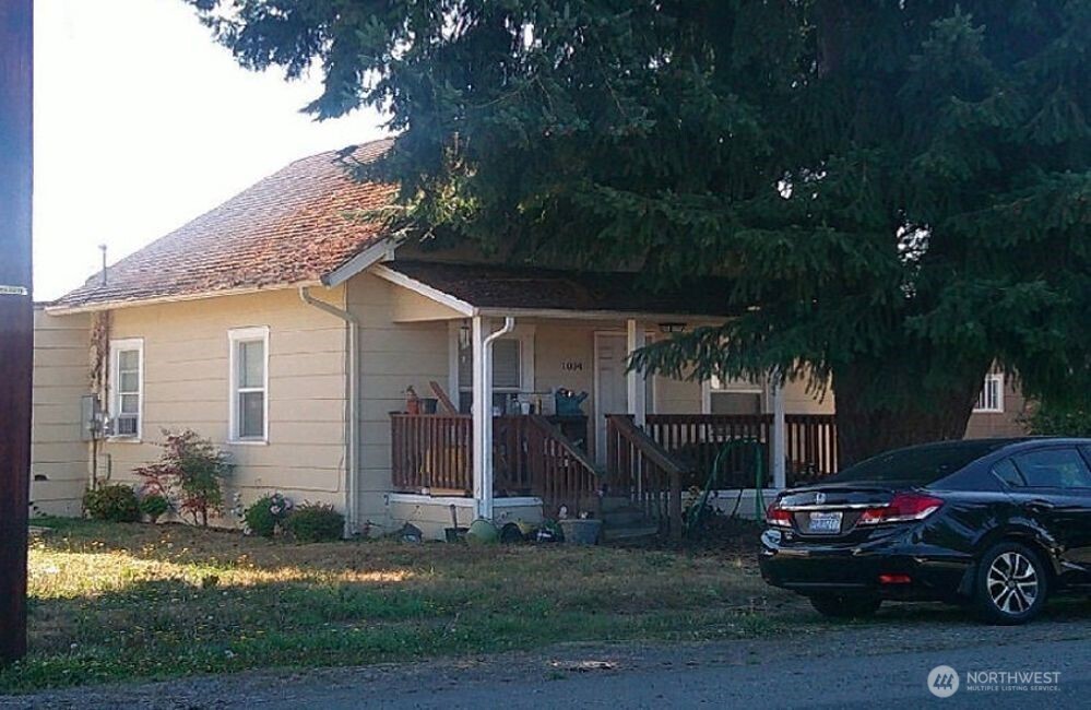 1014 Tower Avenue