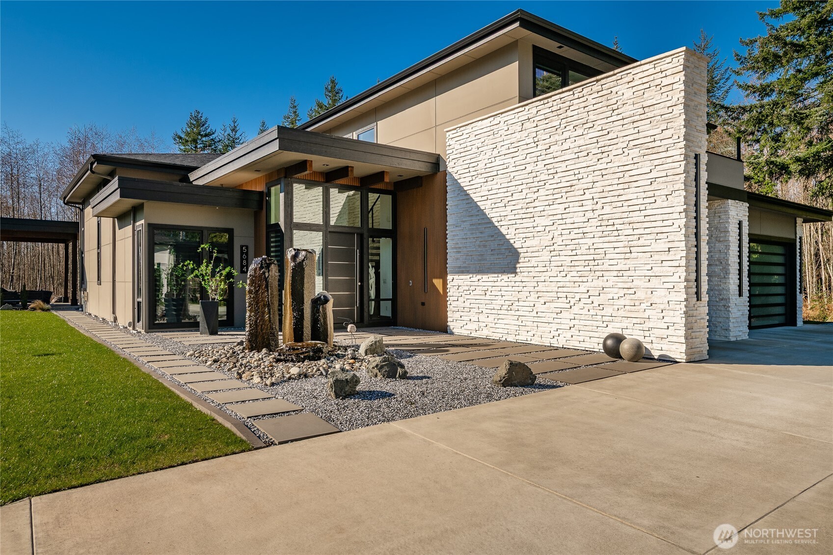 5684 Lux Lane