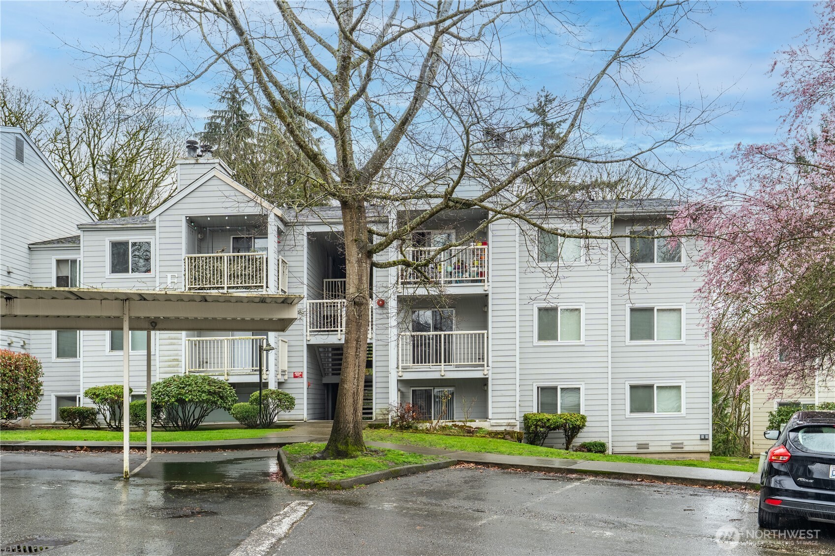 975 Aberdeen Avenue #F207