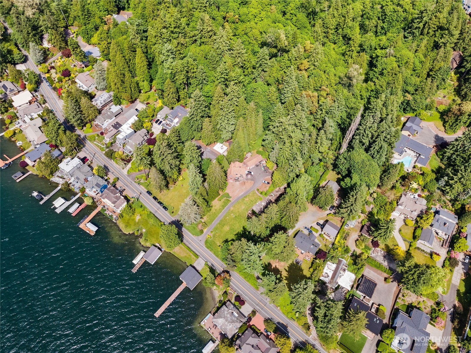 13104 Holmes Point Drive