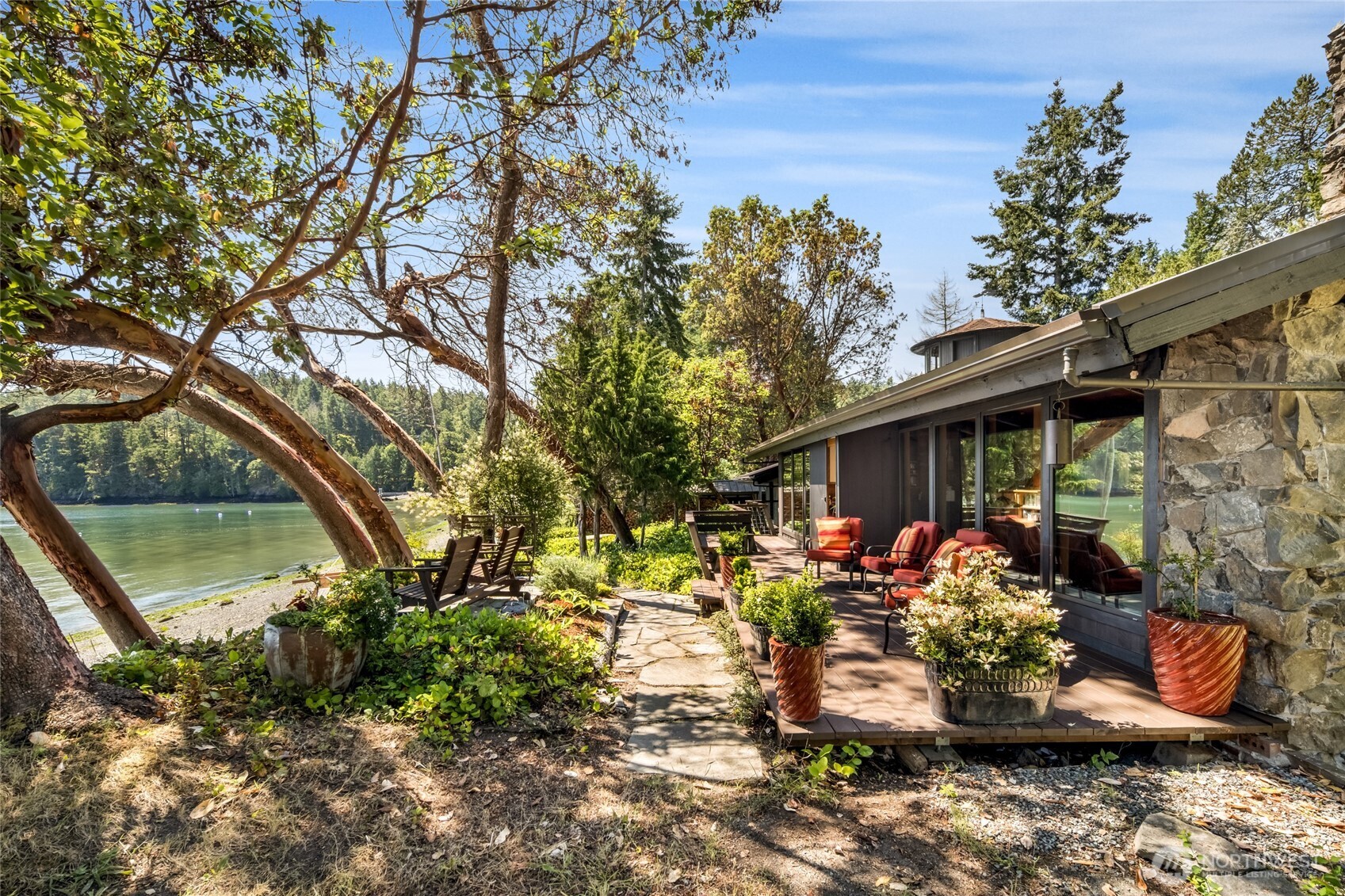 512 Broken Point Road