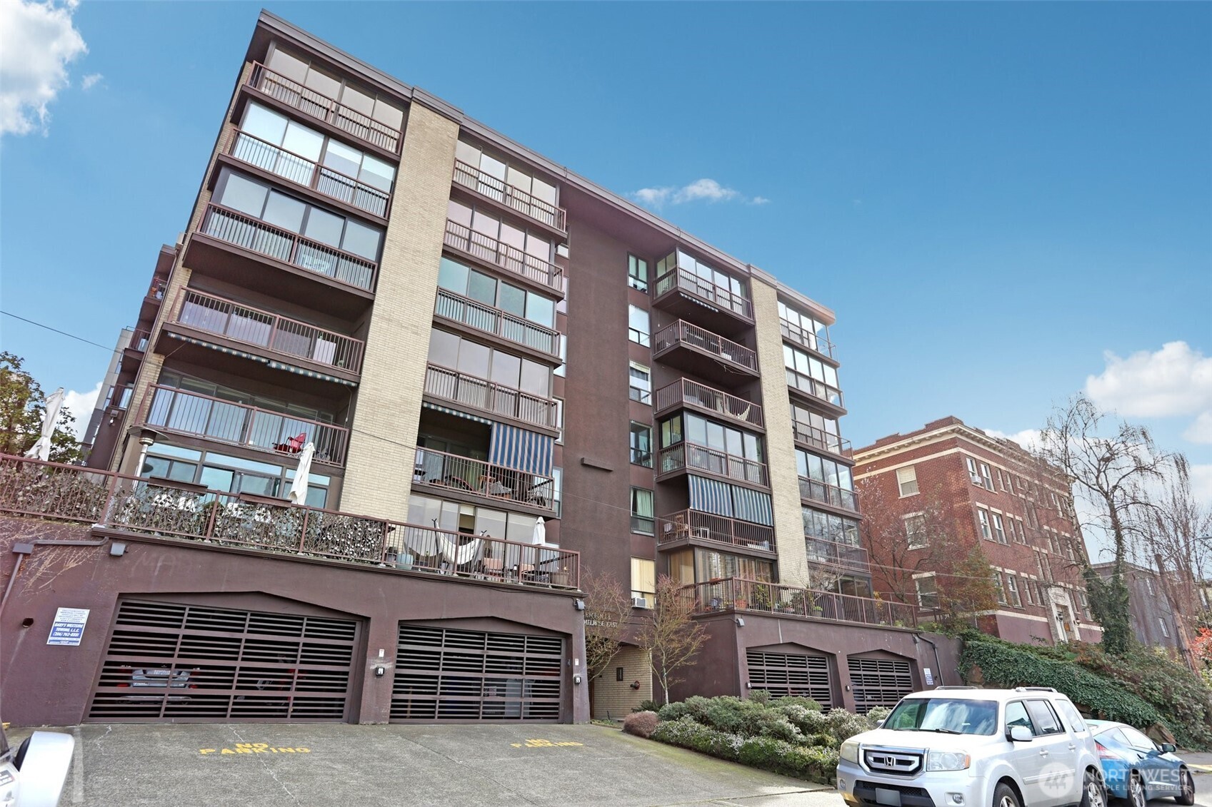 320 Melrose Avenue #403