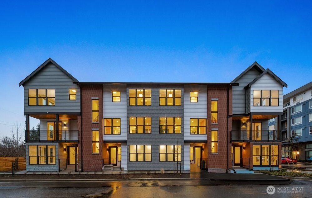 695 Locust ST (Homesite #9)