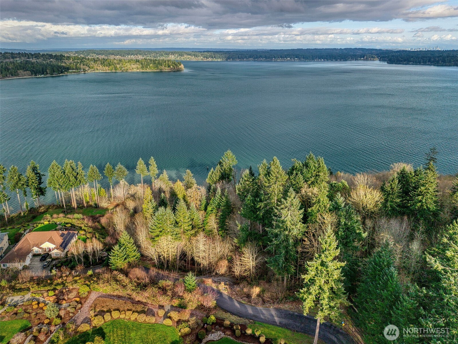 2401 Solar View Court