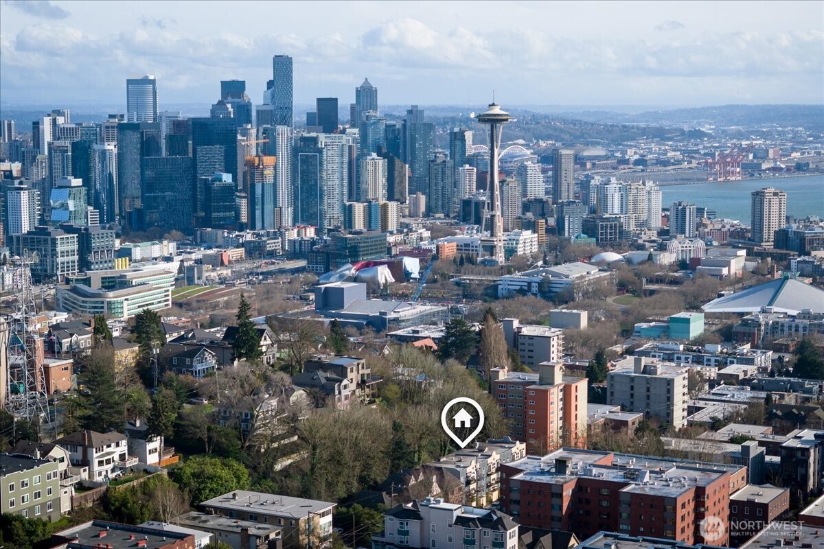 1310 Queen Anne Avenue #15