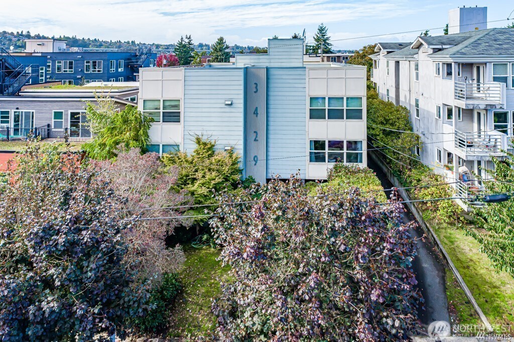 3429 Burke Avenue #23