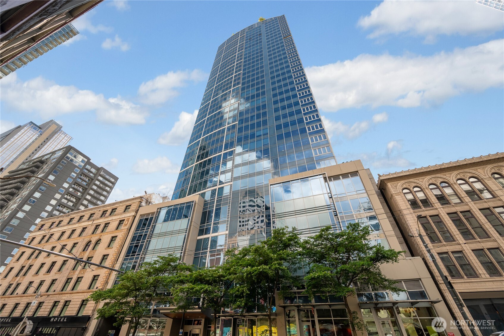 1521 2nd Avenue #1602