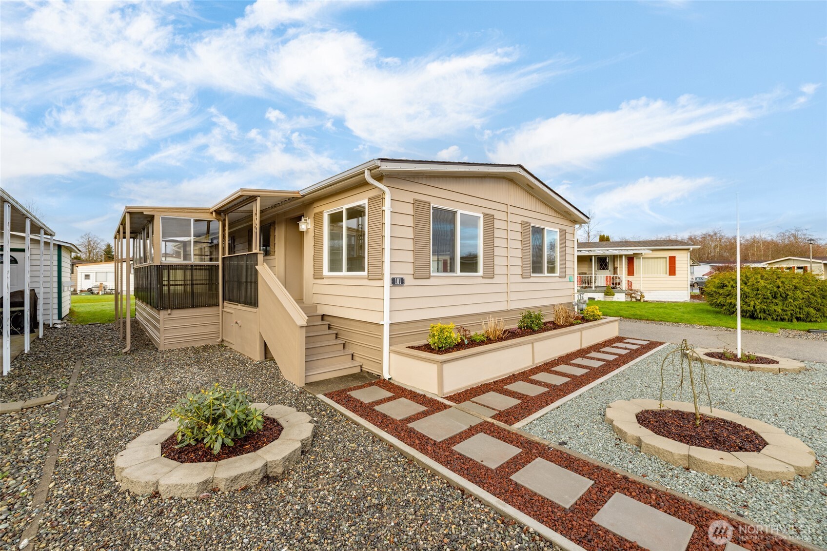 2725 Fir Street #101