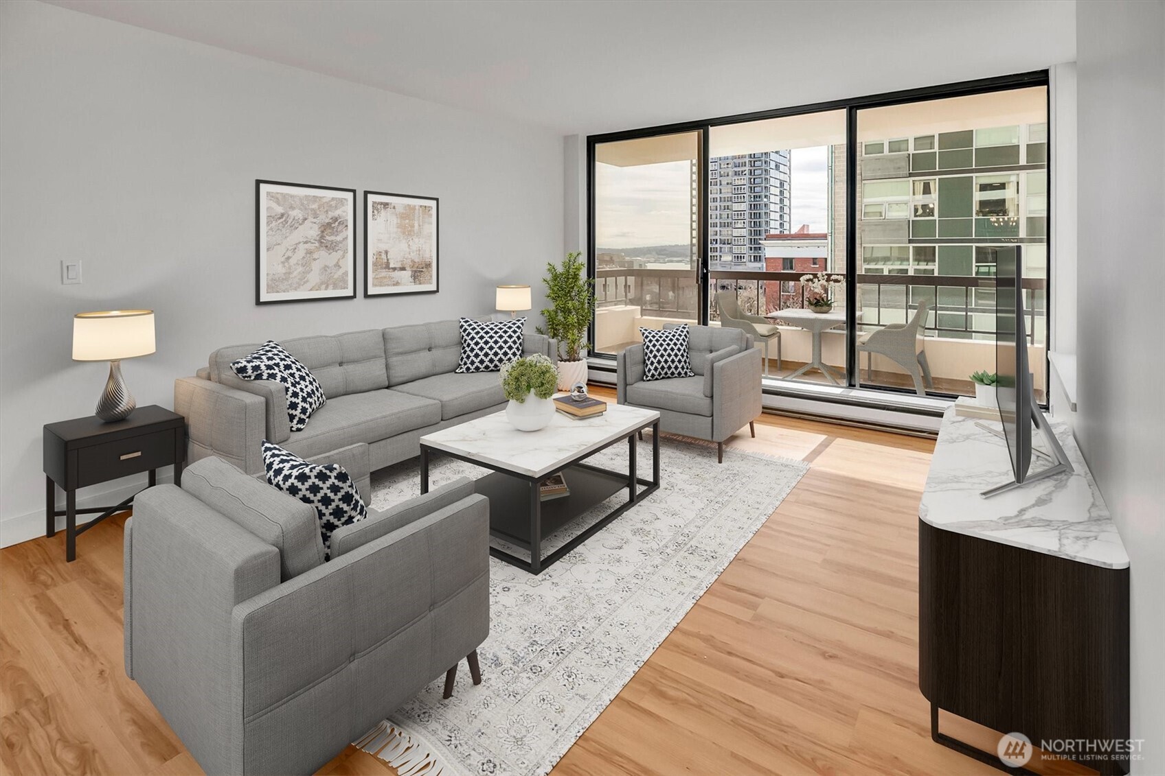 2201 3rd Avenue #803