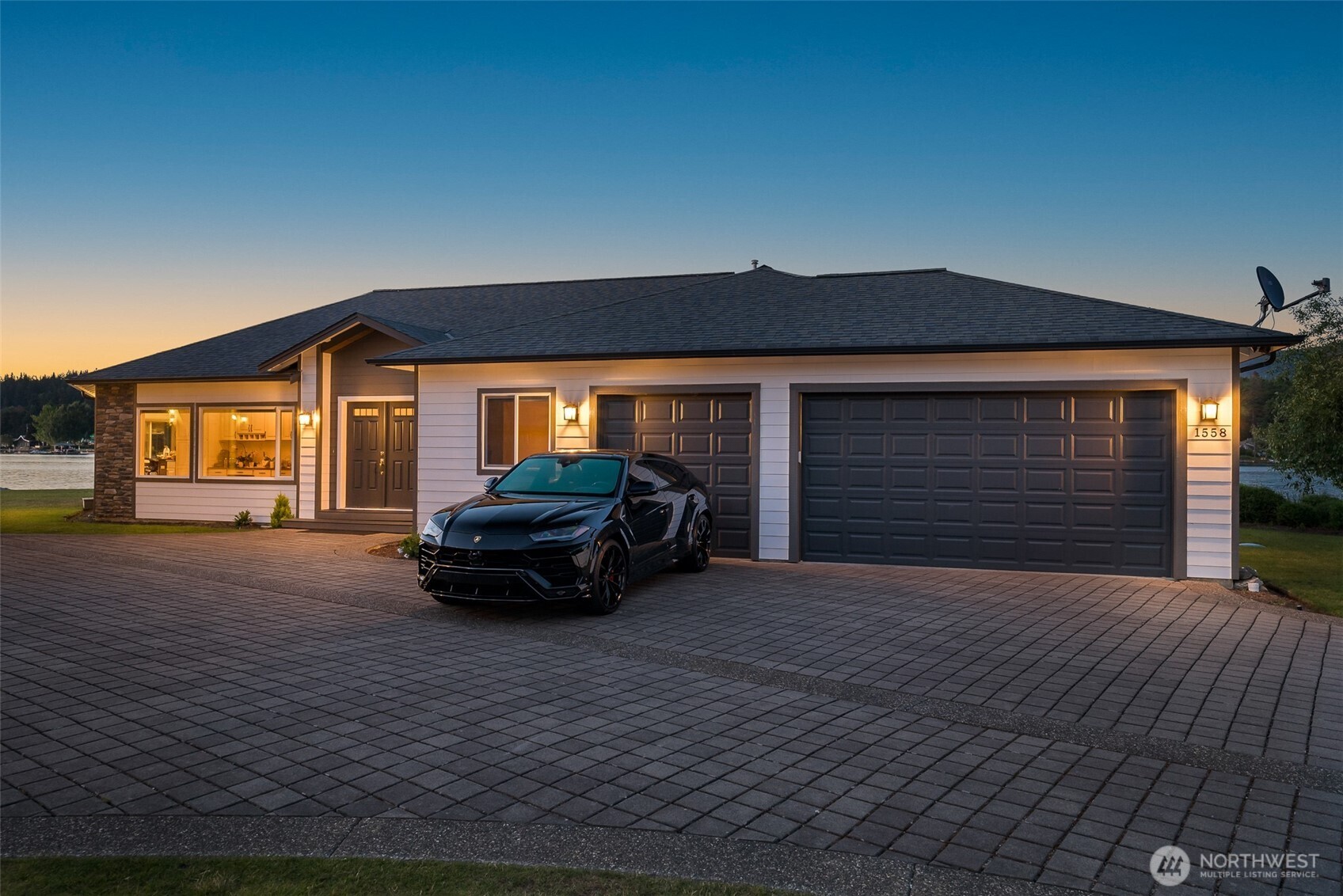 1558 Fairview Street