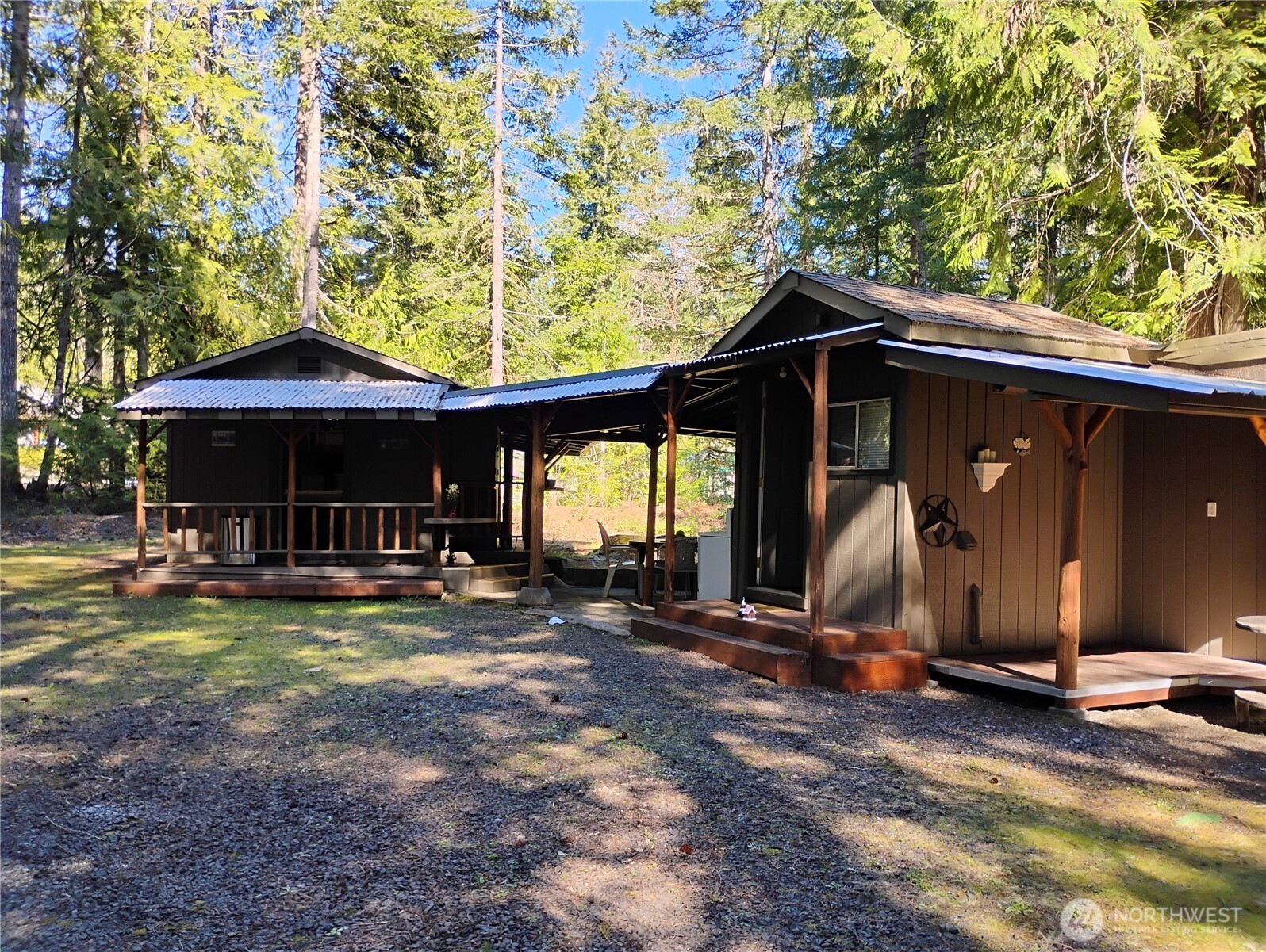 11 N Duckabush Dr