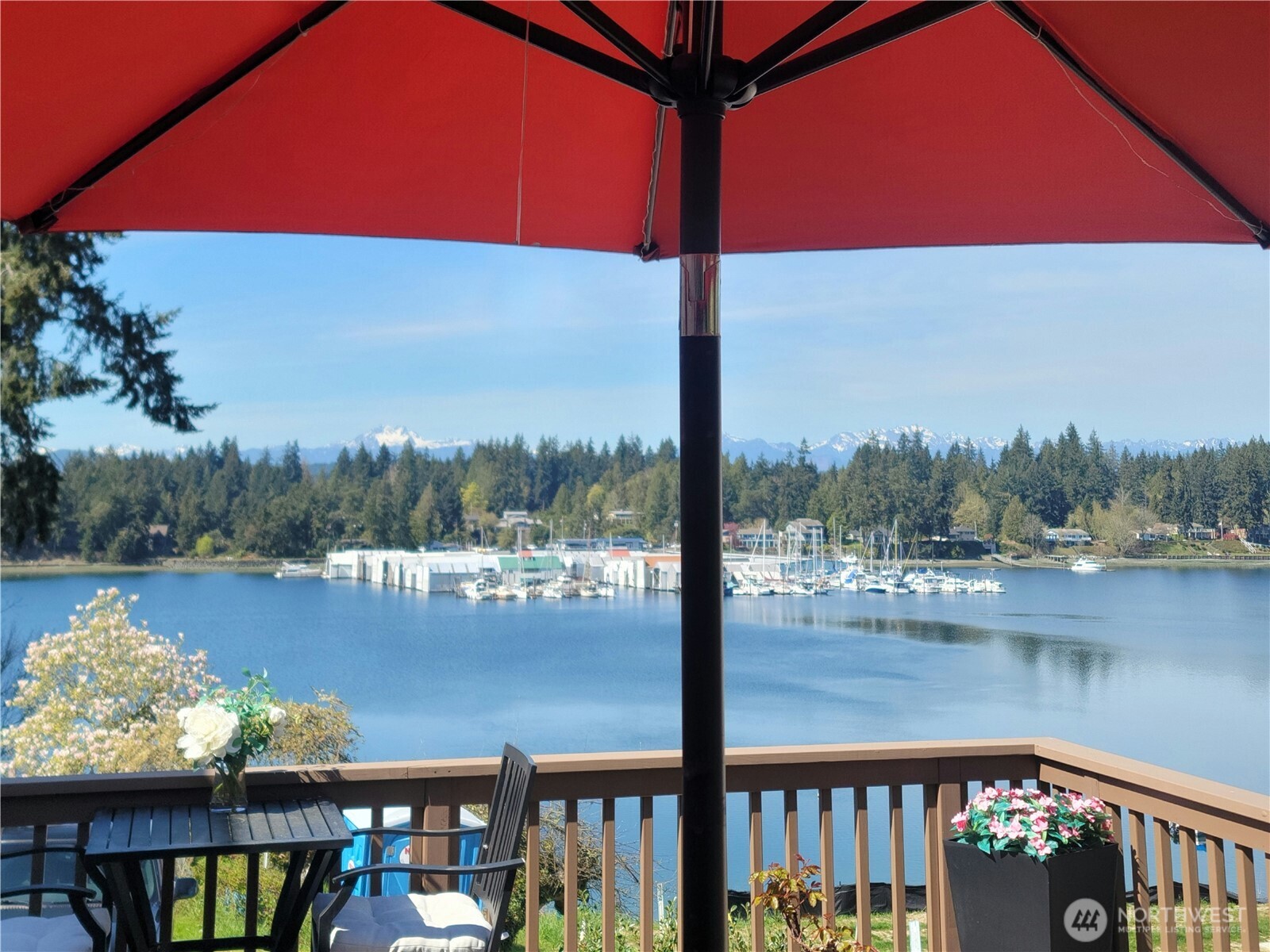 2540 Phinney Bay Place