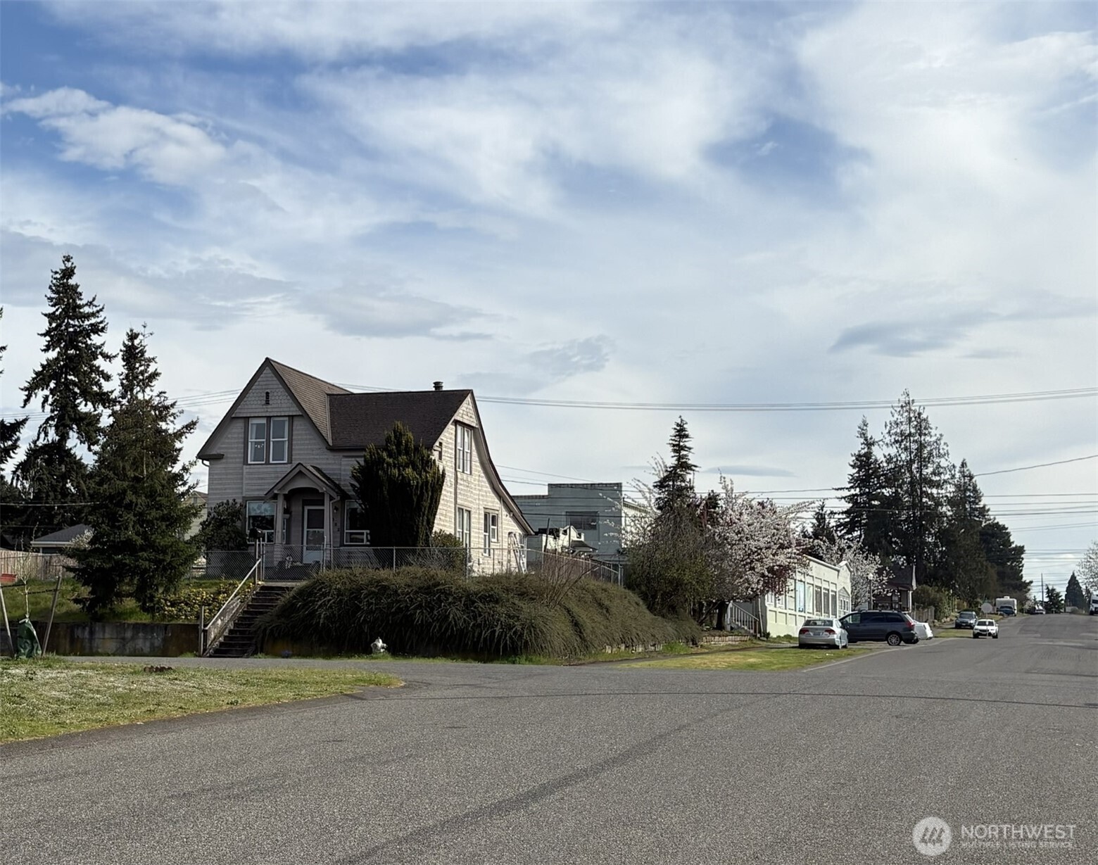 502 Wright Avenue