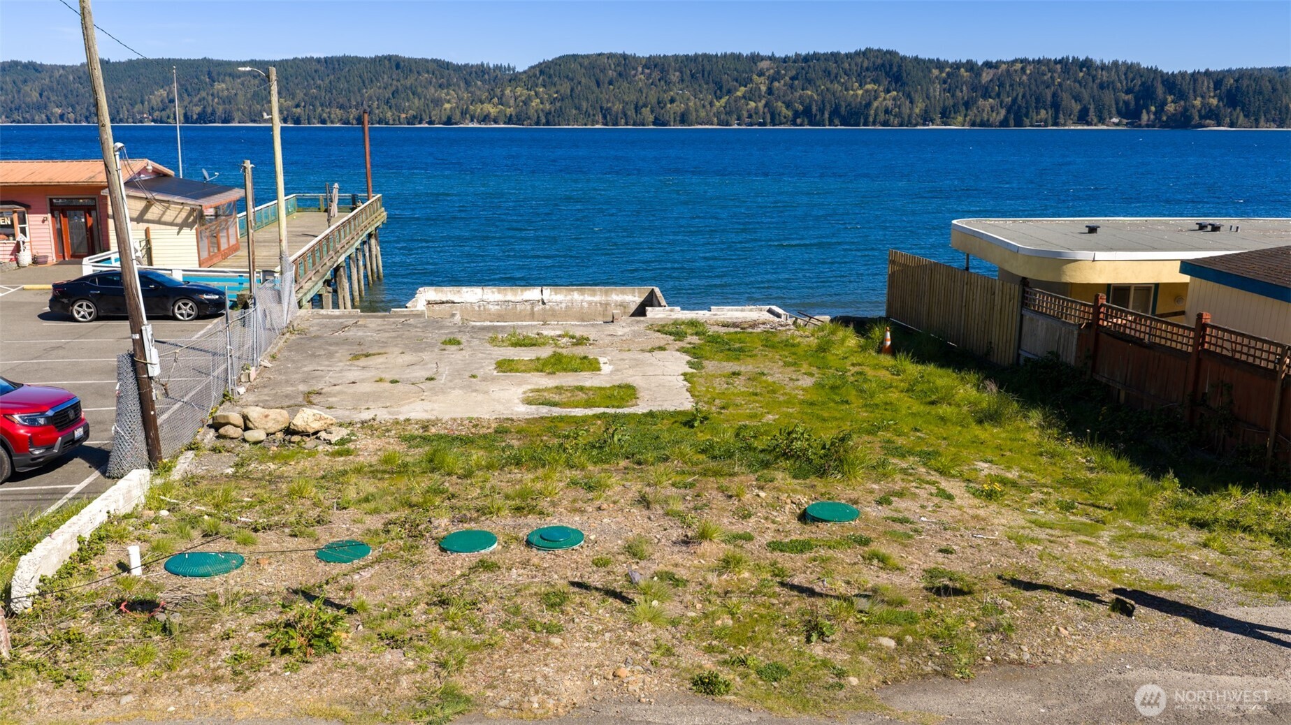 24050 US Highway 101