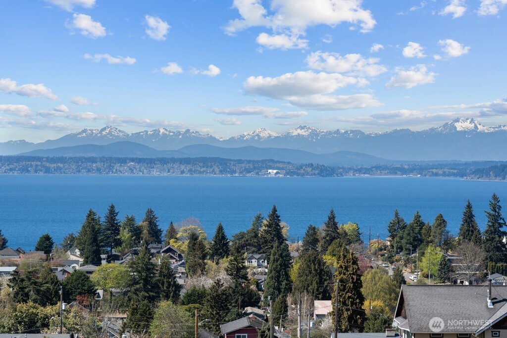 5025 California Avenue #402