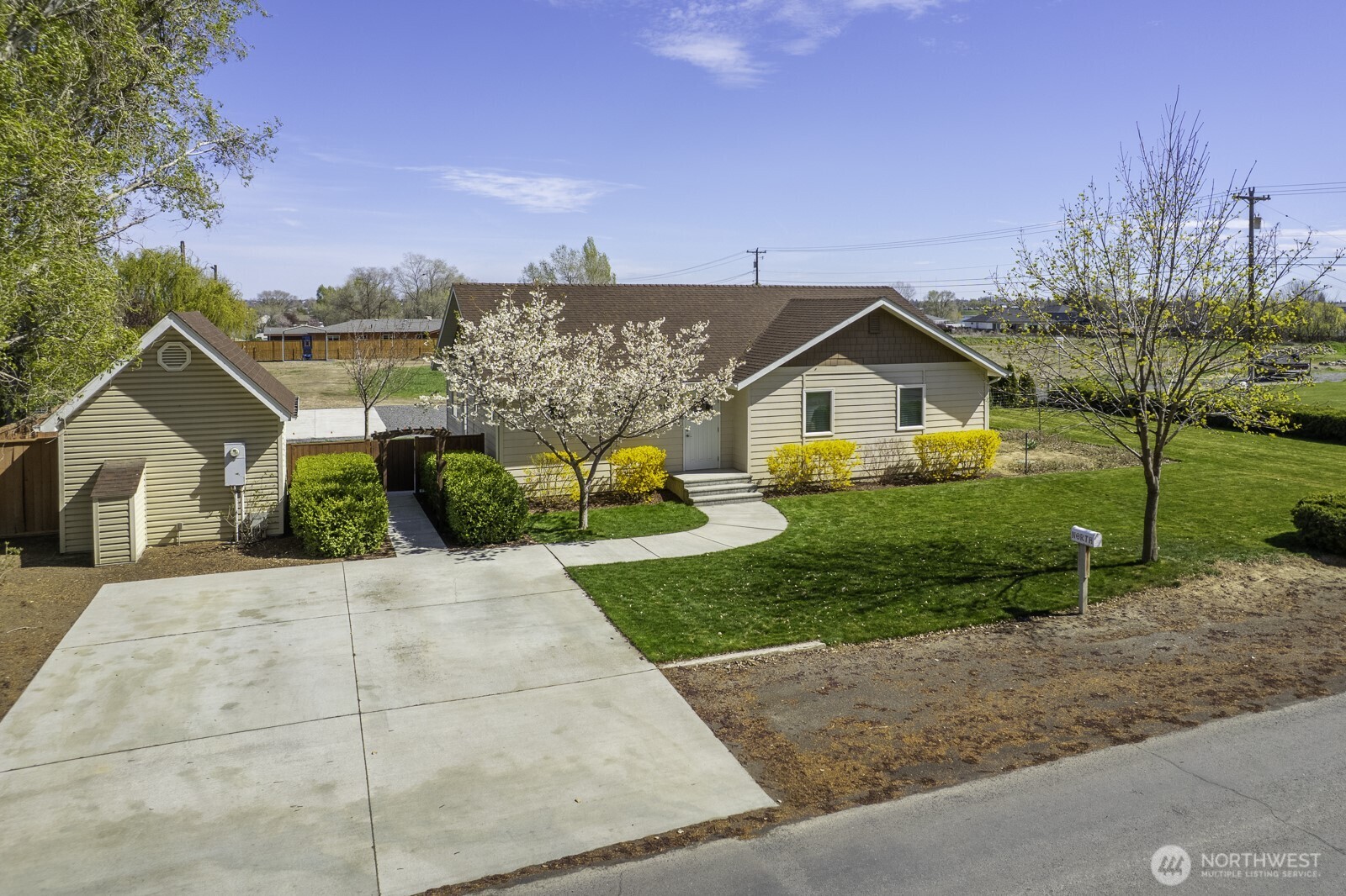 2143 Valley Road