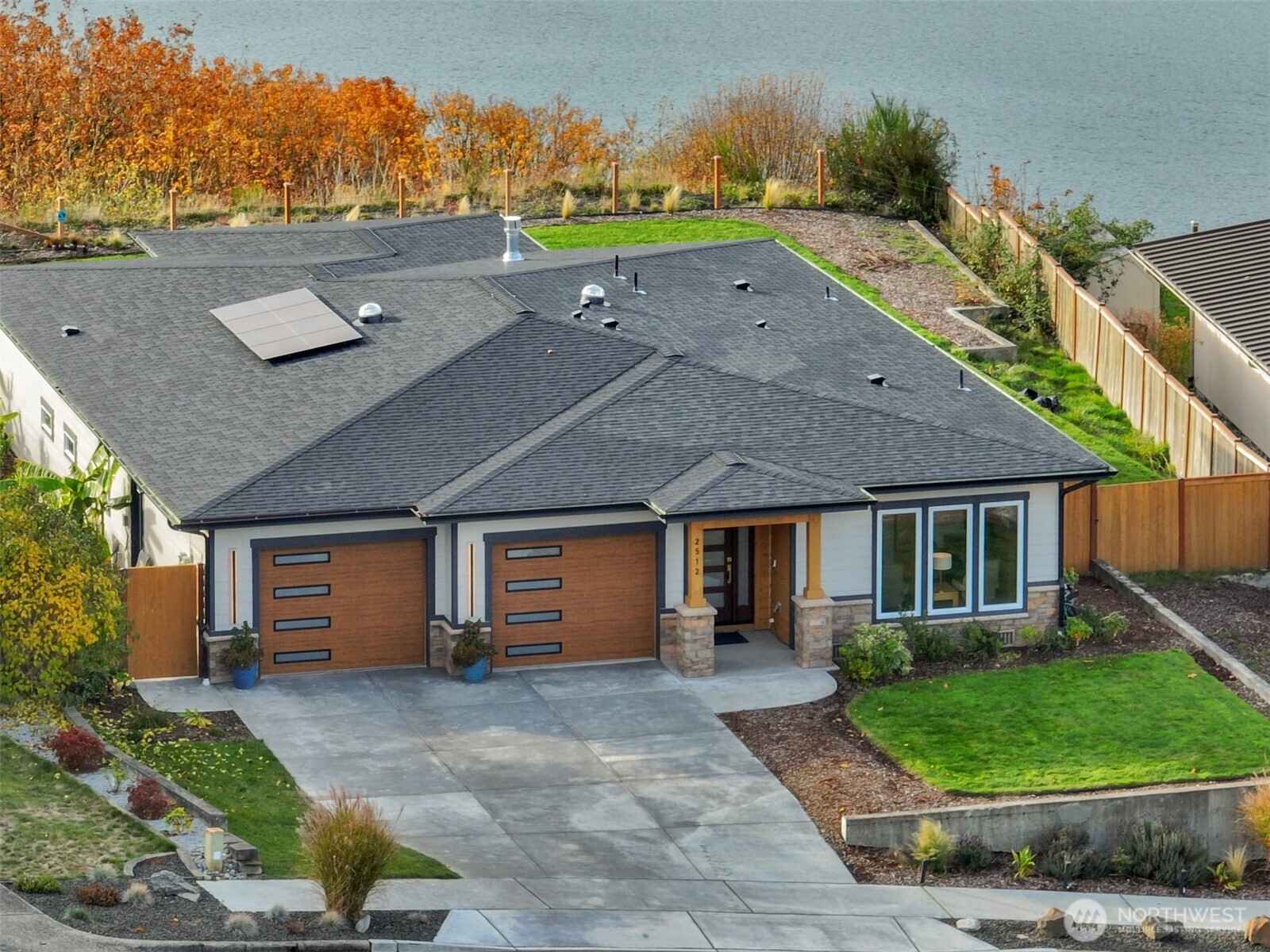 2512 Vista View Drive