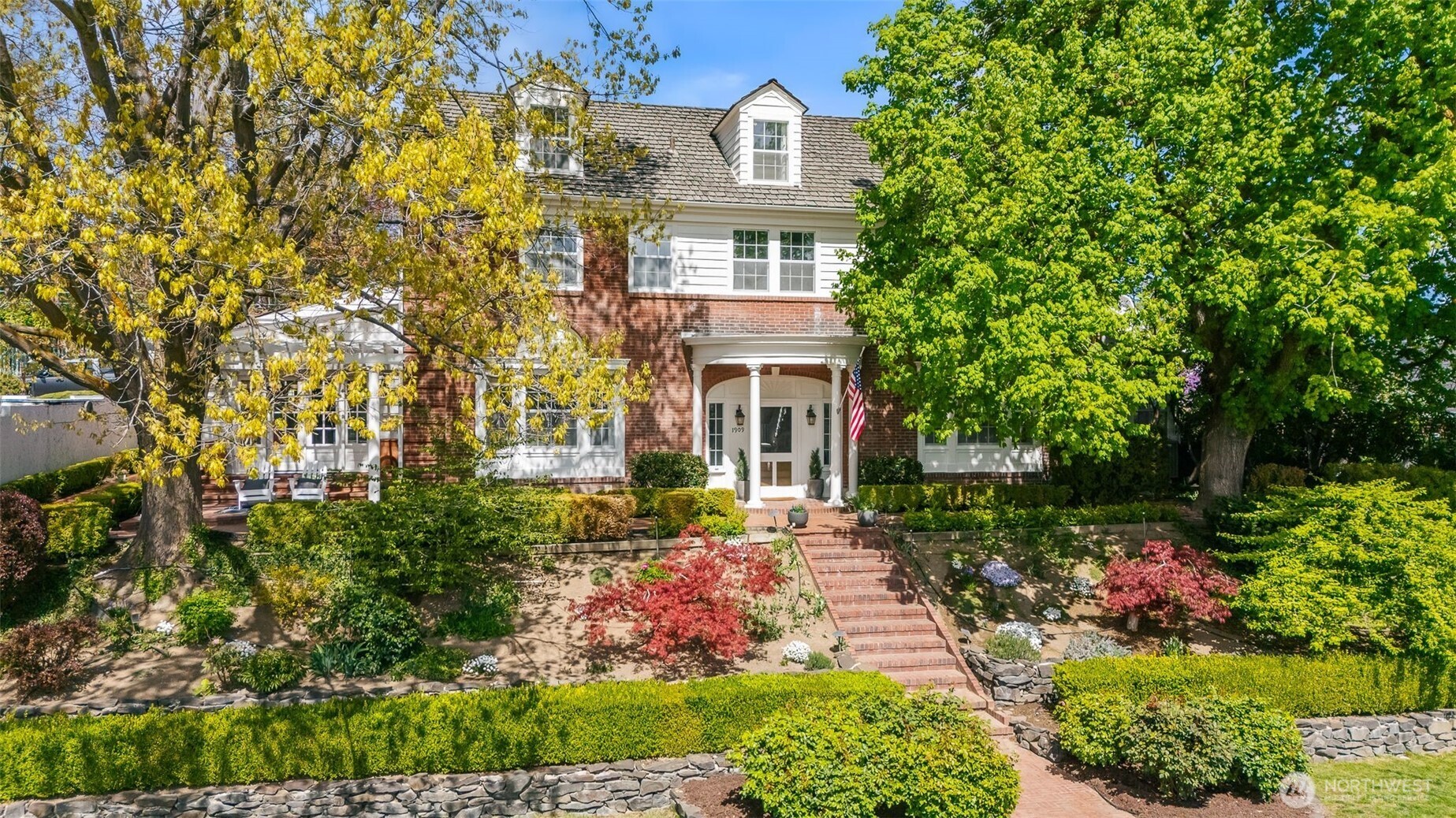 1909 Chestnut Avenue