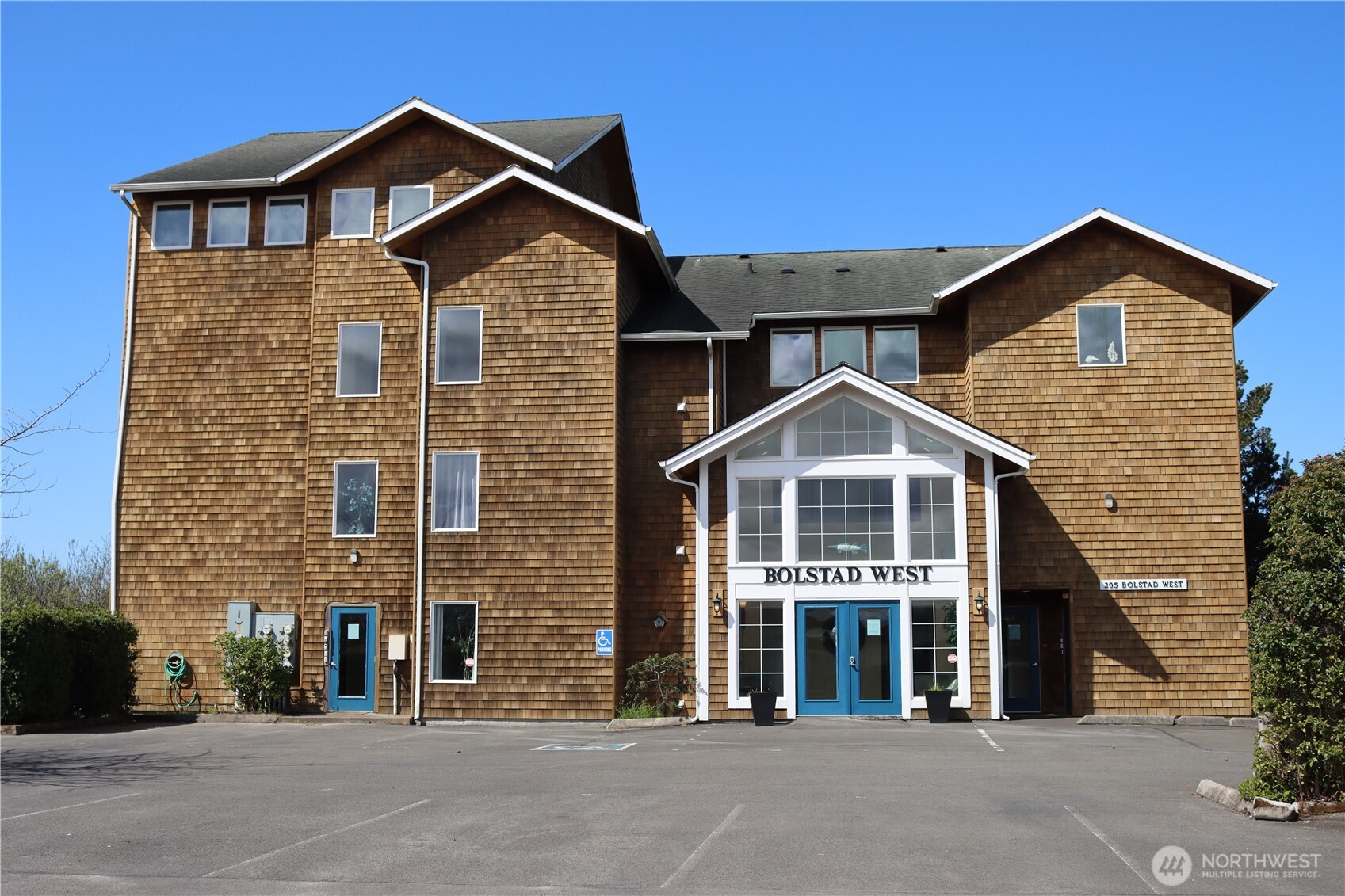 205 Bolstad Avenue #302