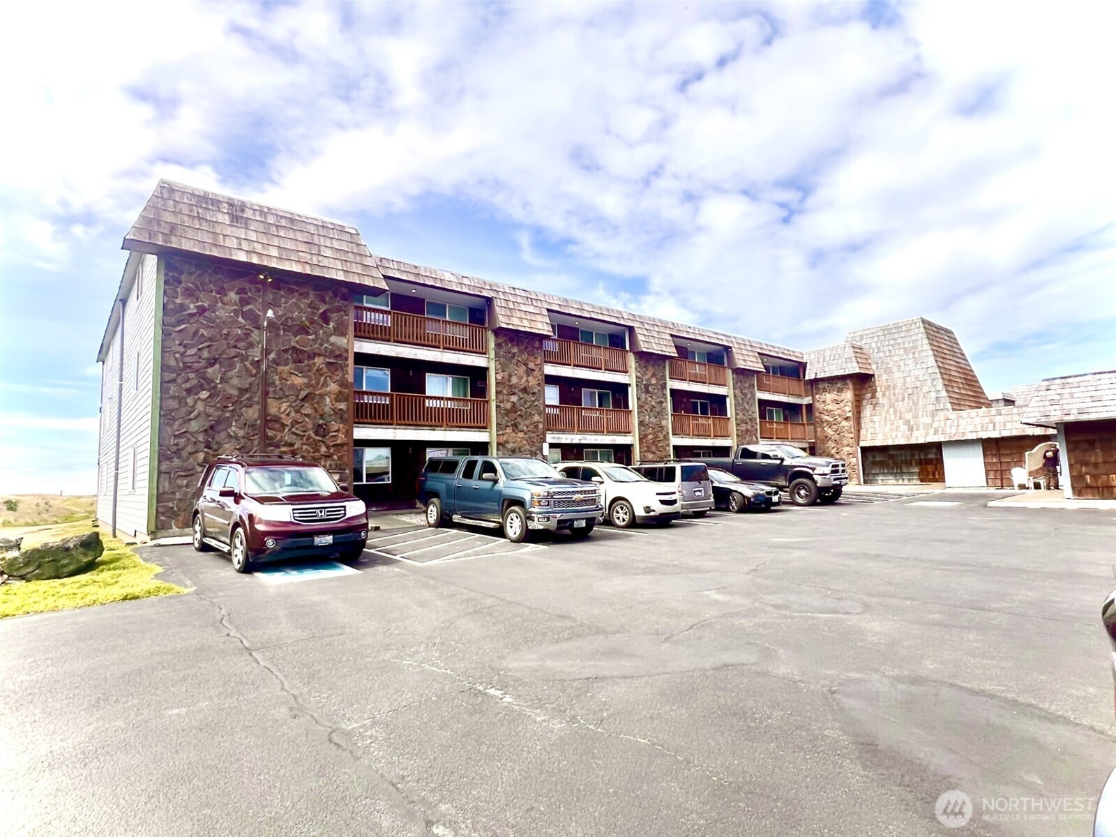 304 14th Street #104