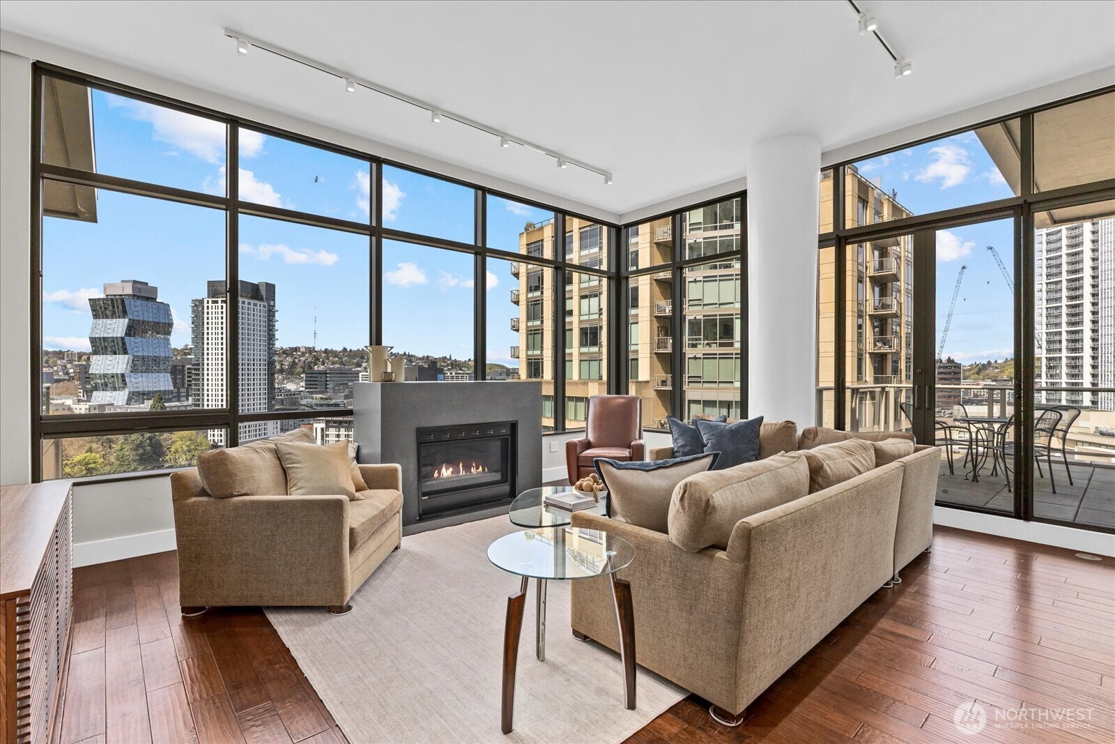 900 Lenora Street #1203