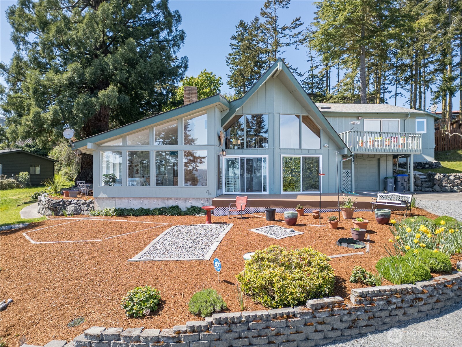 382 Discovery Way