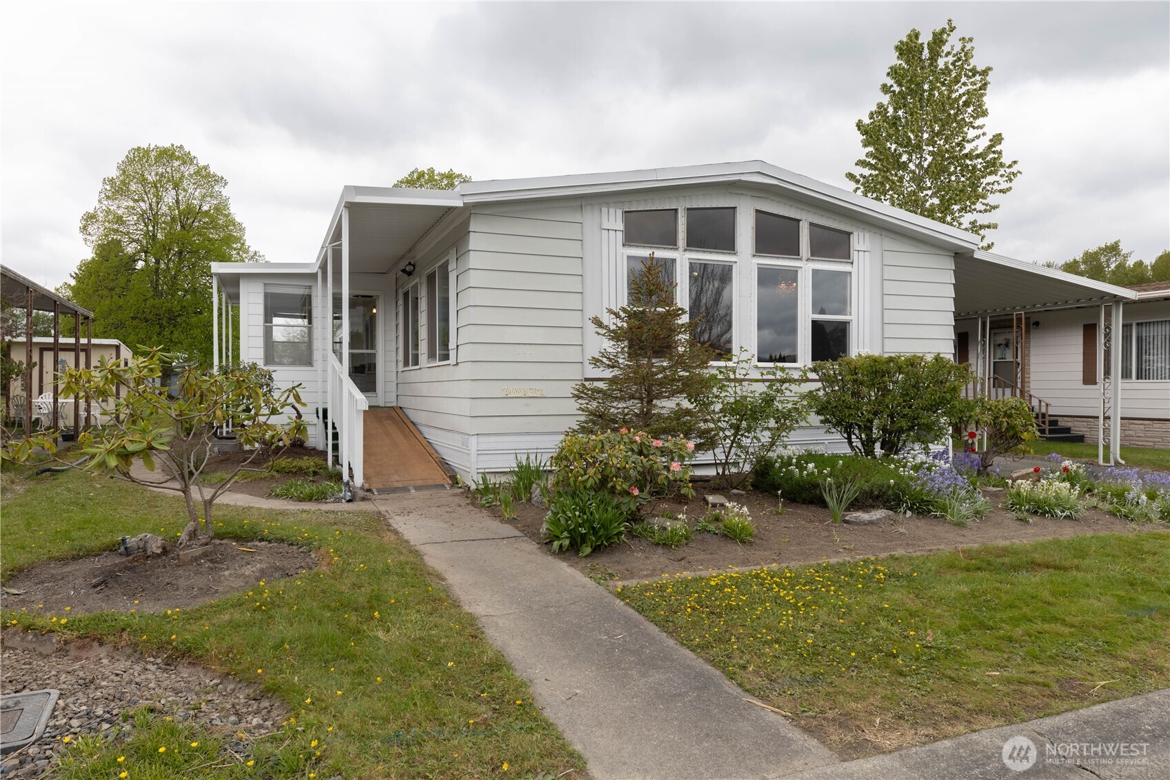 2725 Fir Street #112