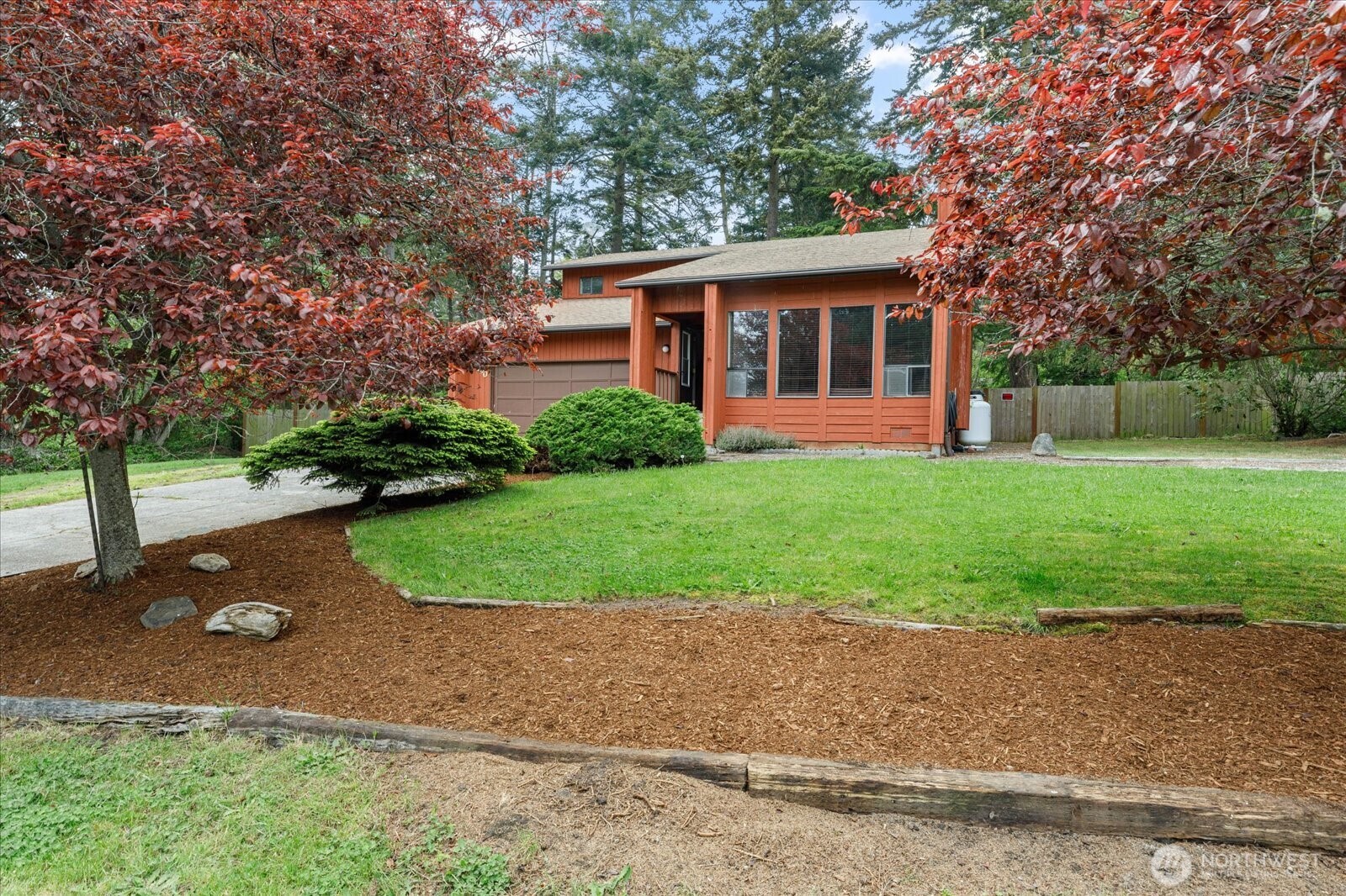 2190 Norcliffe Way