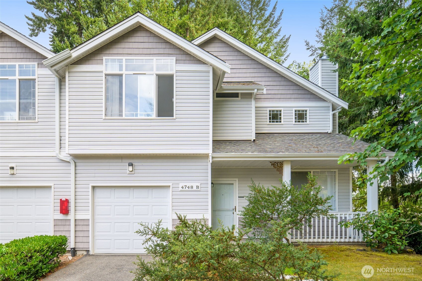 4748 Lakeshore Lane #B