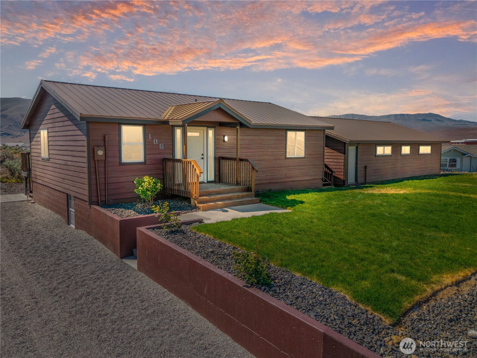 106 Yucca Place