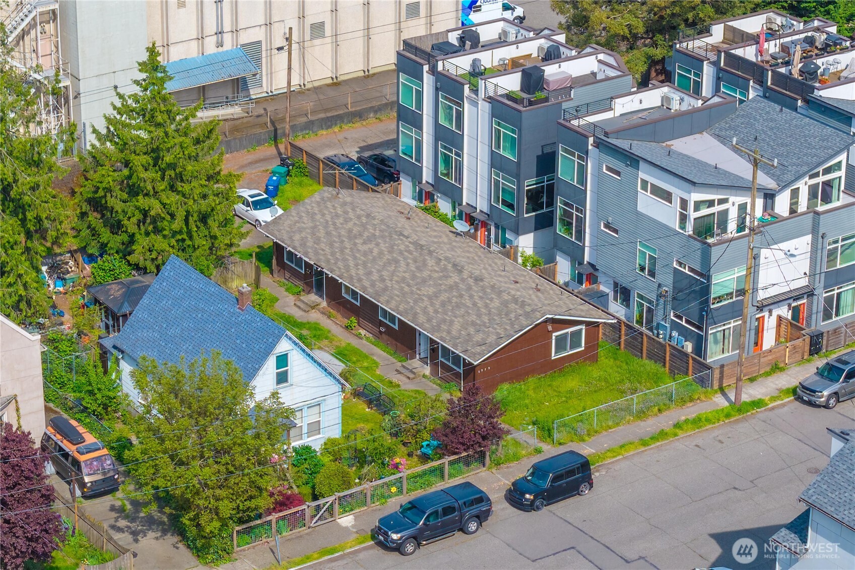 6919 Carleton Avenue