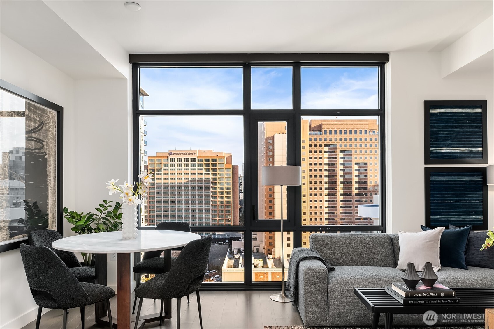 889 Avenue Square #908
