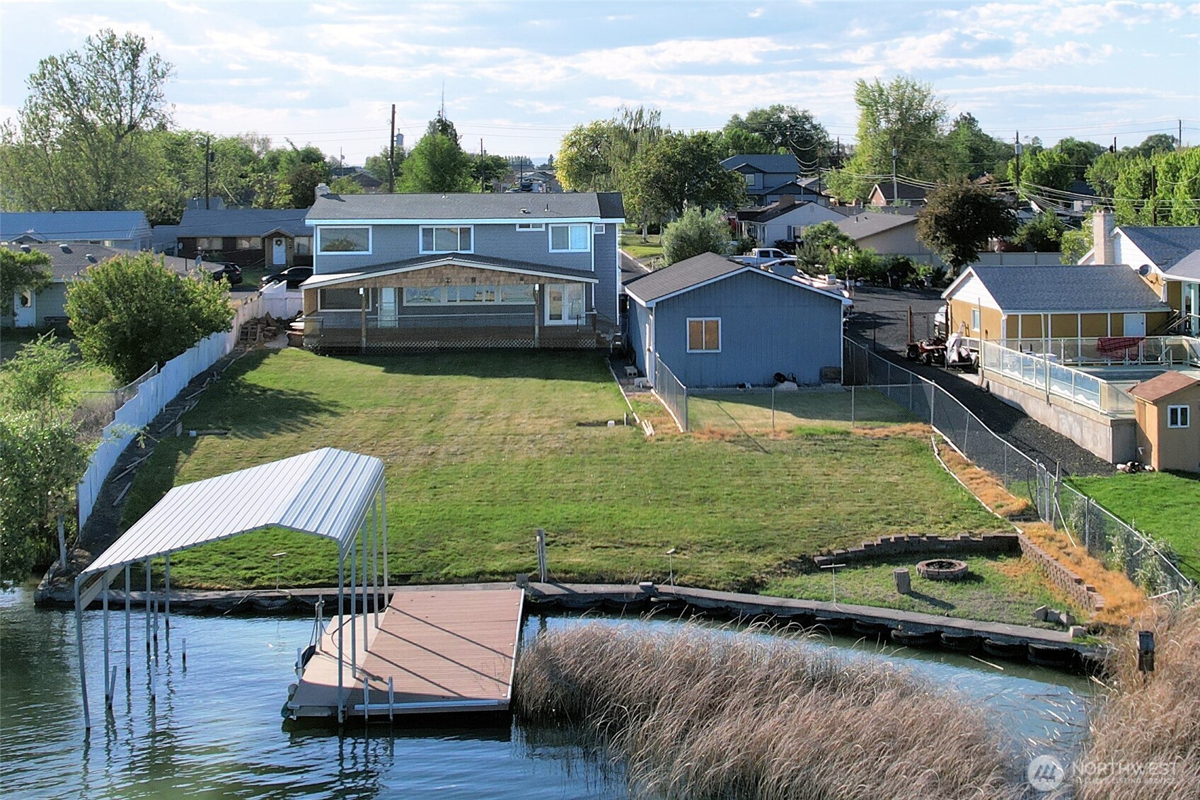 2101 Lakeside Drive