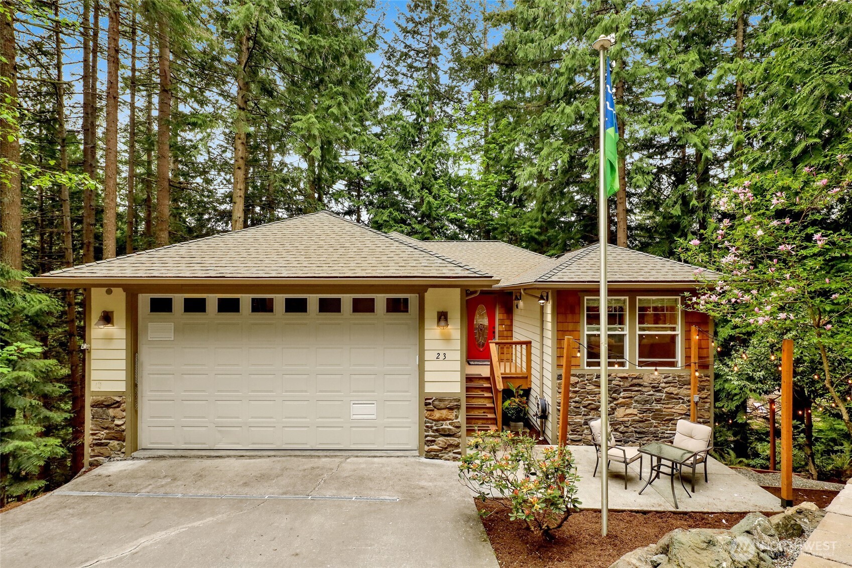 23 Granite Circle