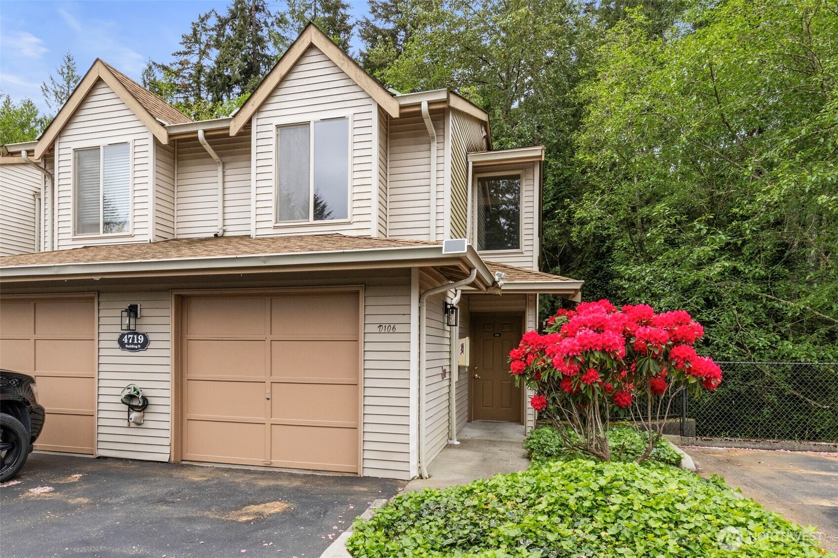 4719 Walgren Drive #106