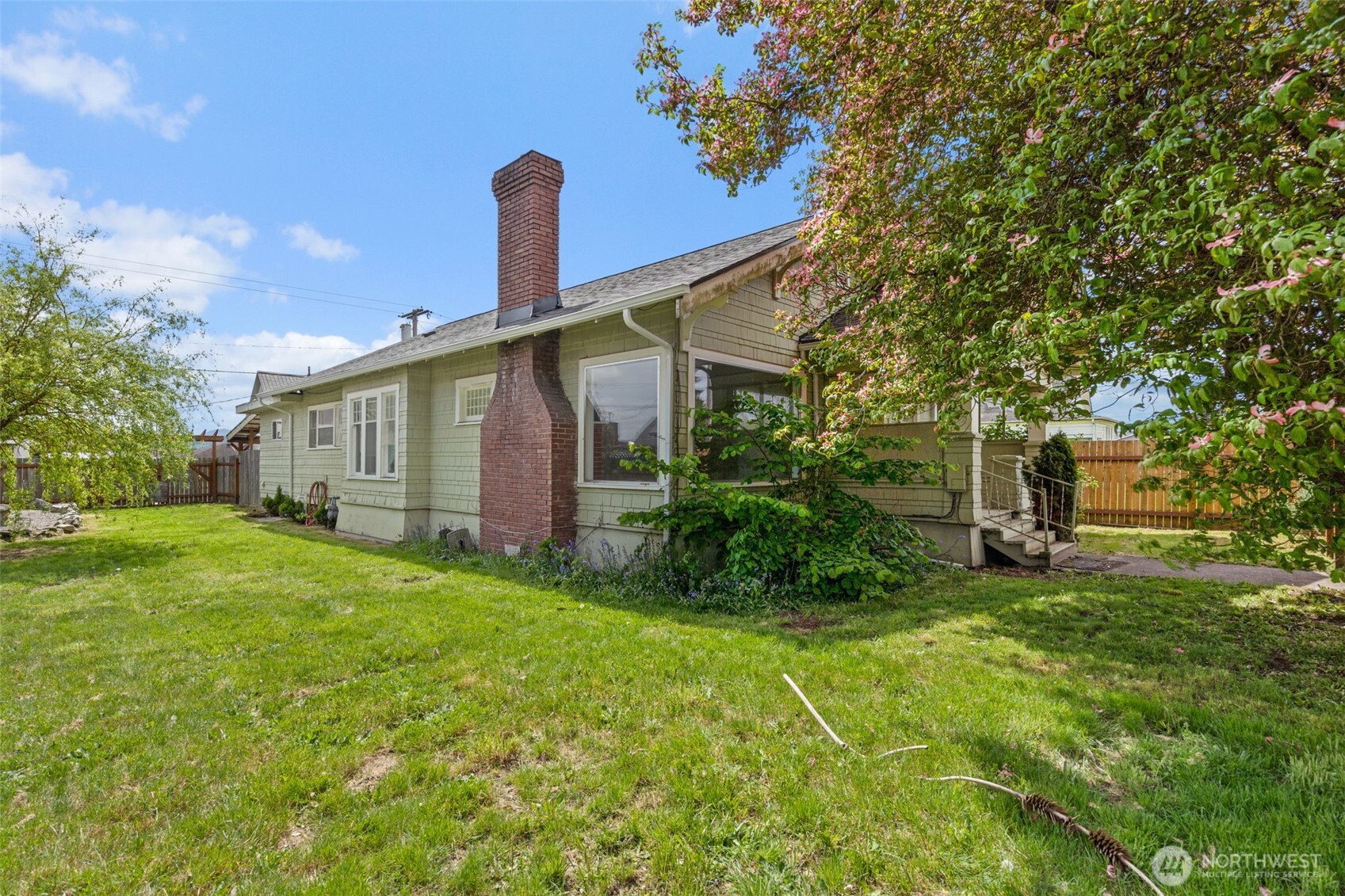 505 Young Street