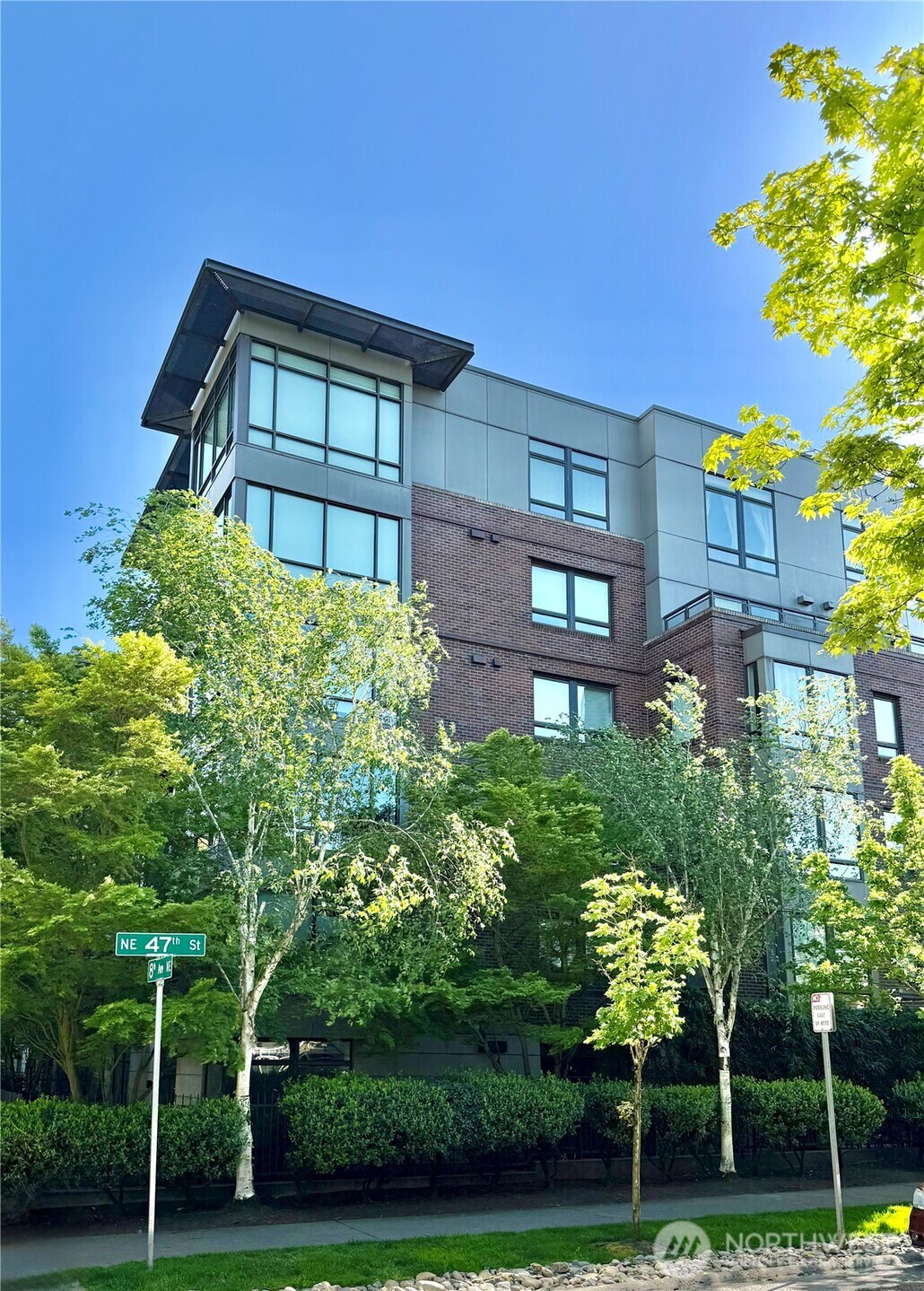 4547 8th Avenue #204